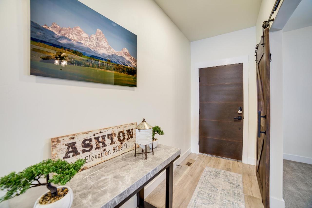 Teton Valley Getaway With Private Deck And Hot Tub! Ashton Exteriér fotografie
